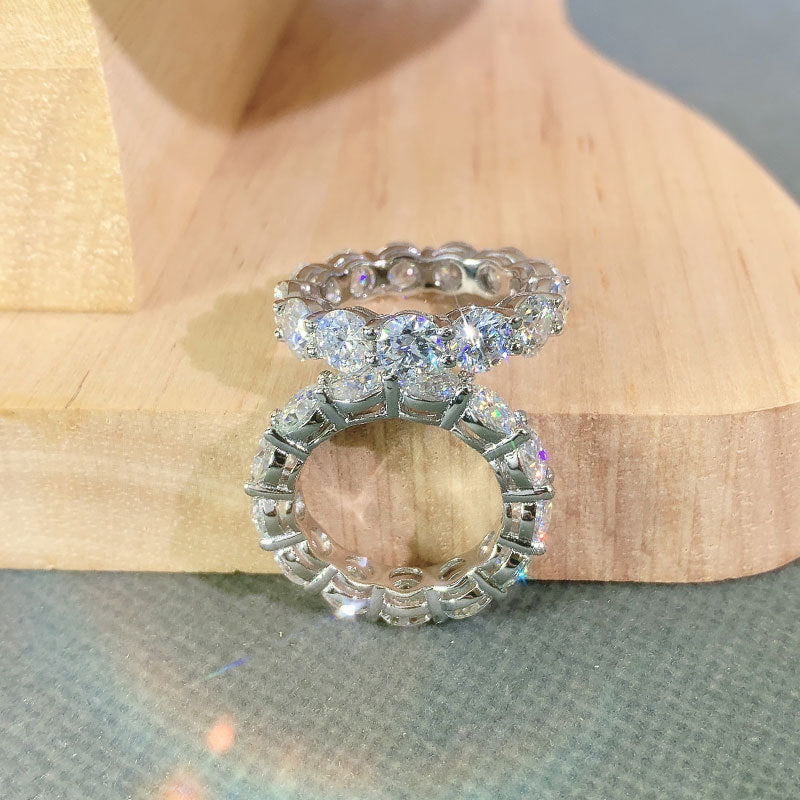 Fully sparkle moissanite stacking ring