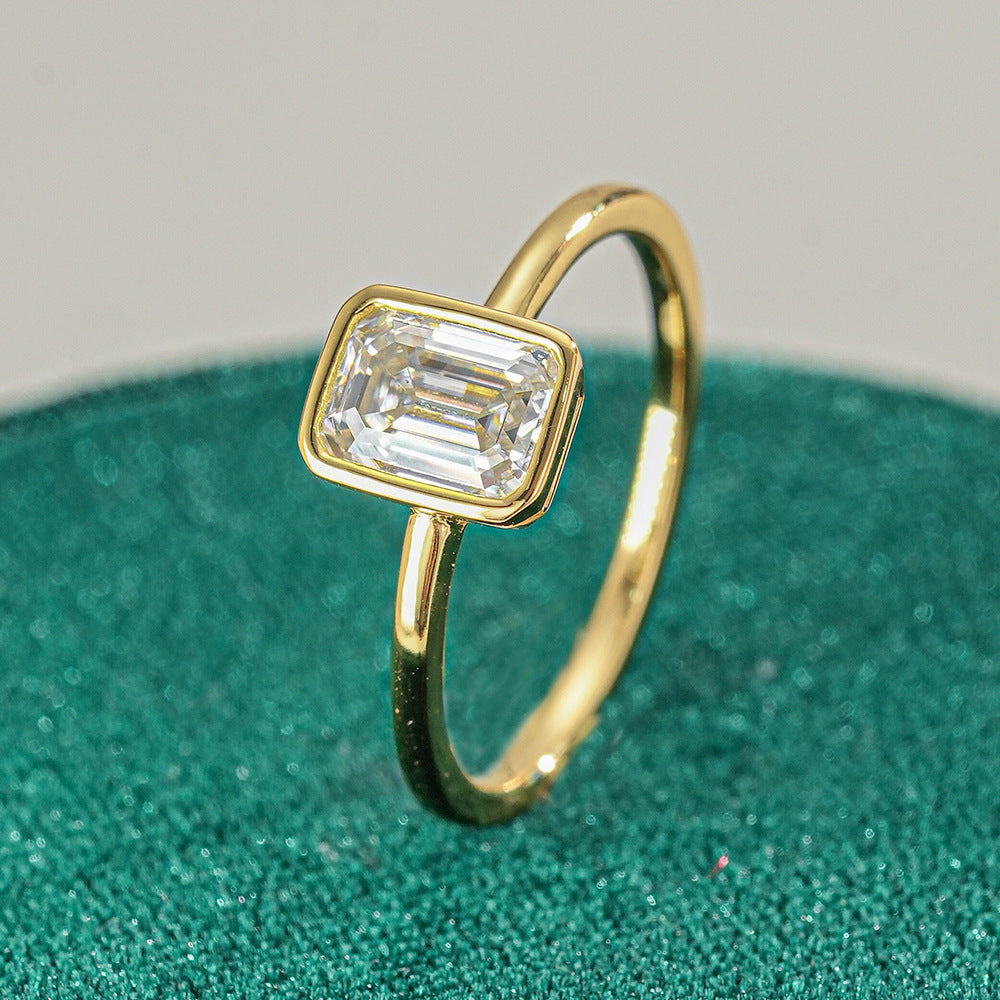 Classic 18k gold plated moissanite ring