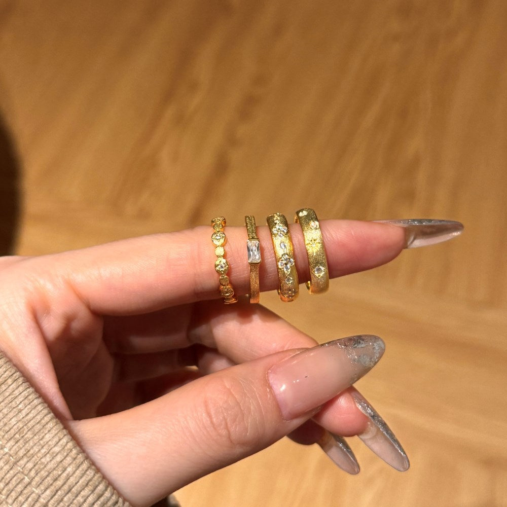 Vintage gold ring