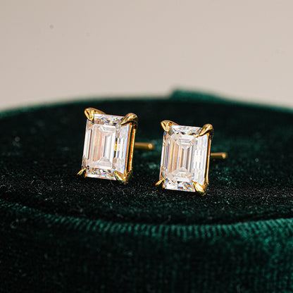 Emerald rectangular moissanite earring
