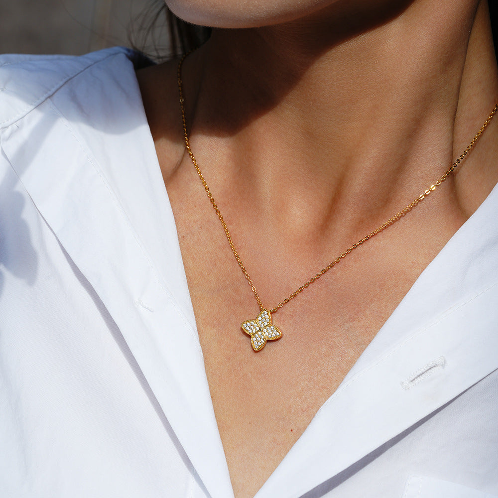 Four-pointed star moissanite chain