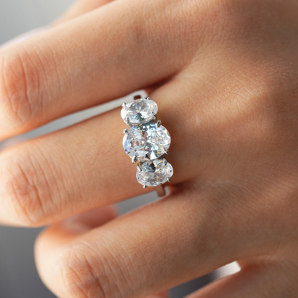 Eggs moissanite ring