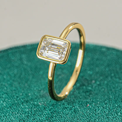 Classic 18k gold plated moissanite ring