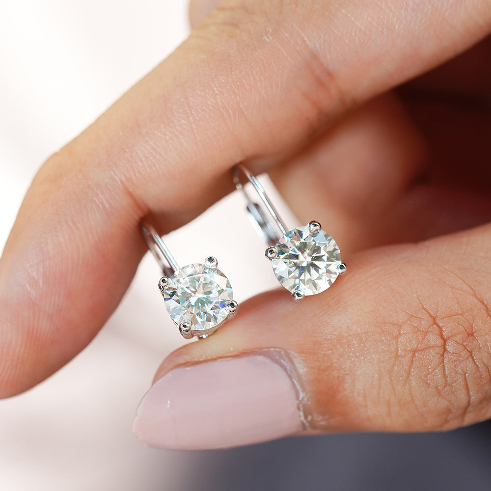 Classic buckle moissanite earring