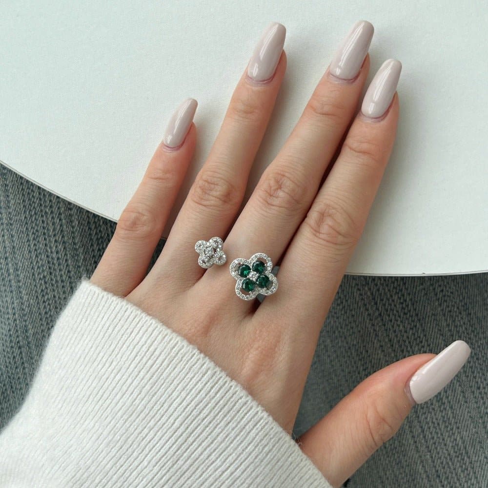 Asymmetrical four-leaf clover ring - Hastella.J