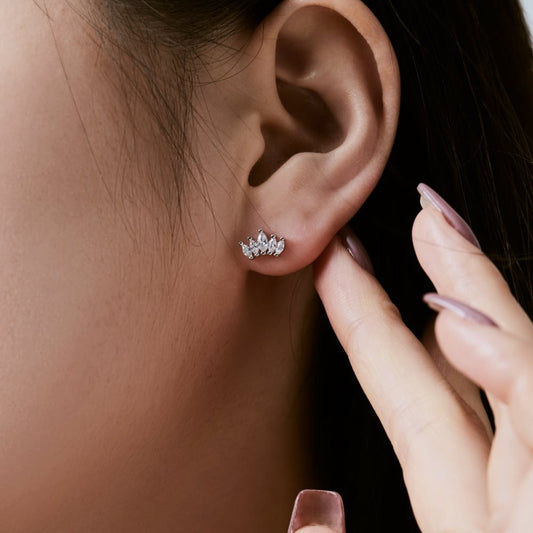 Crown shape design earrings - Hastella.J