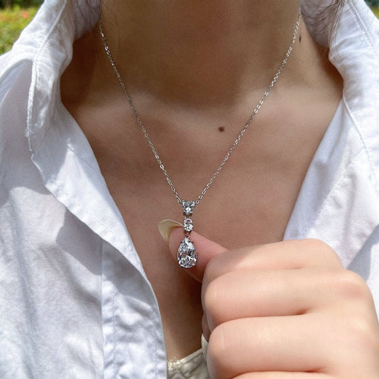 Diamond drop pendant clavicle necklace - Hastella.J