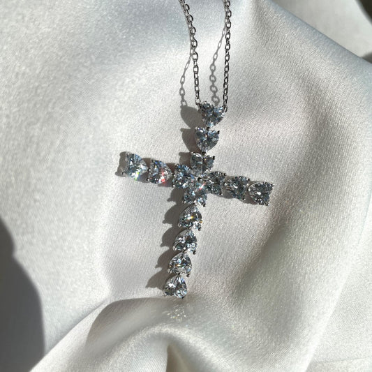 Diamond heart-shaped love cross pendant clavicle necklace - Hastella.J