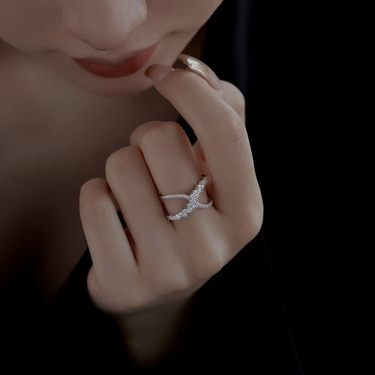 Double-layer X-line cross shape ring - Hastella.J