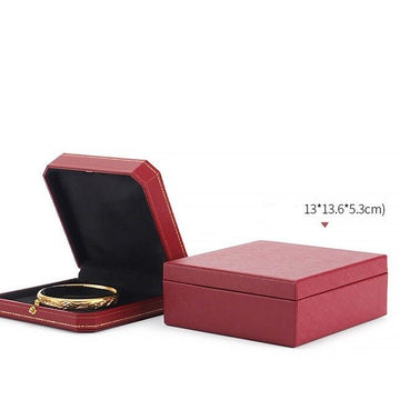 Red bracelet case (snap clasp without diamonds)