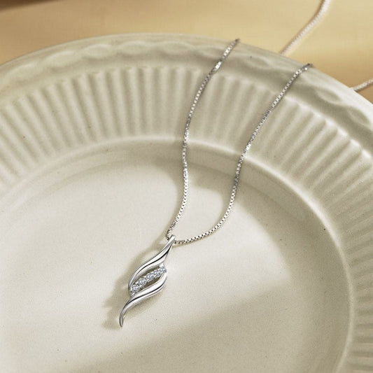 Light luxury pendant clavicle necklace - Hastella.J
