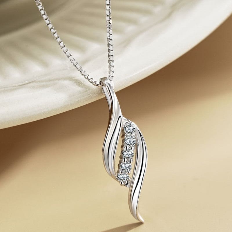 Light luxury pendant clavicle necklace - Hastella.J