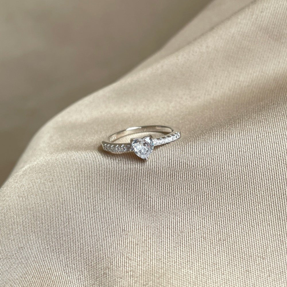 Simple Heart-Shaped Ring - Hastella.J