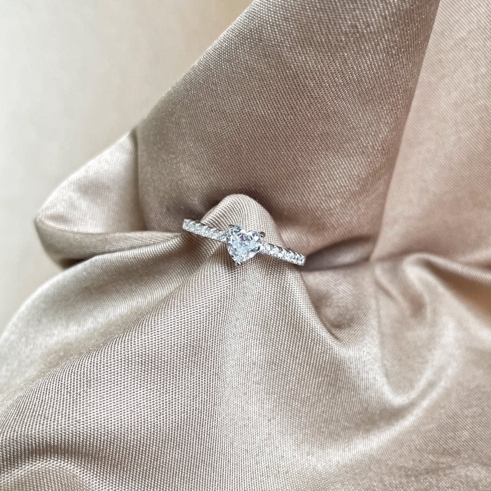 Simple Heart-Shaped Ring - Hastella.J