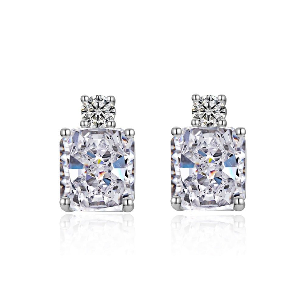 Stud zircon earrings