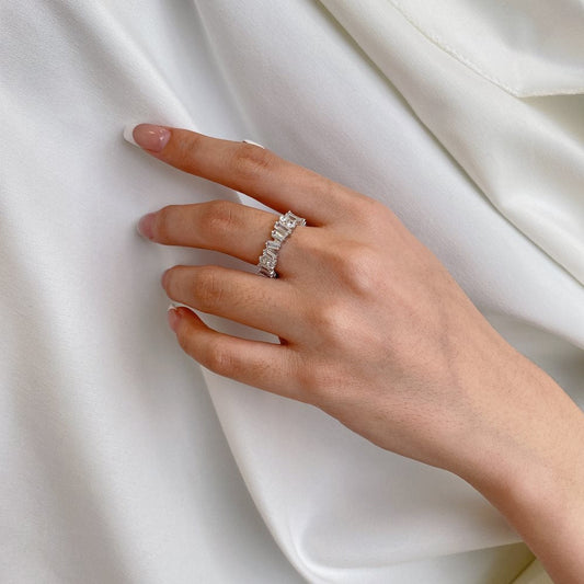 Irregular Row Ring