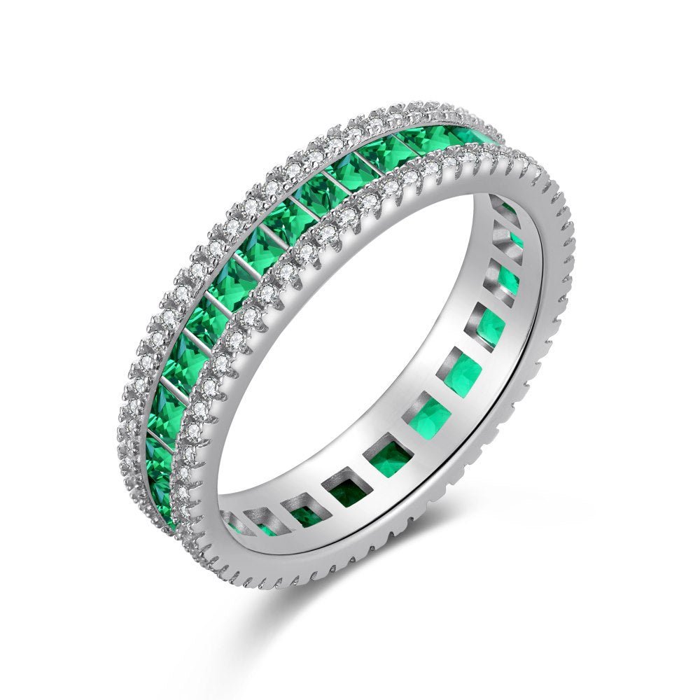 Sparkling round ring