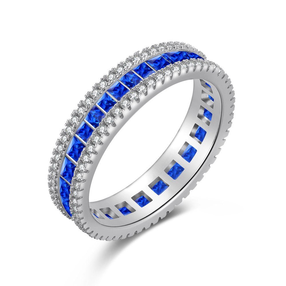 Sparkling round ring